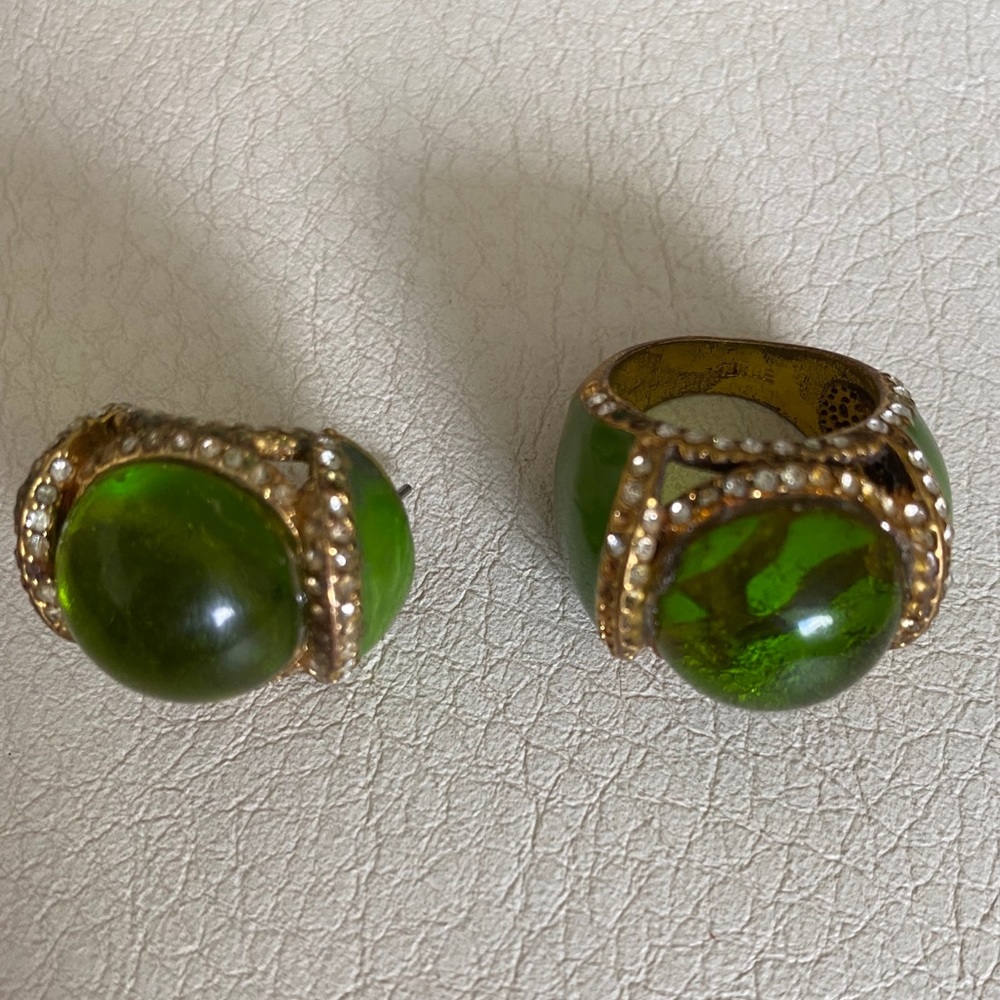Green stone jewelry set